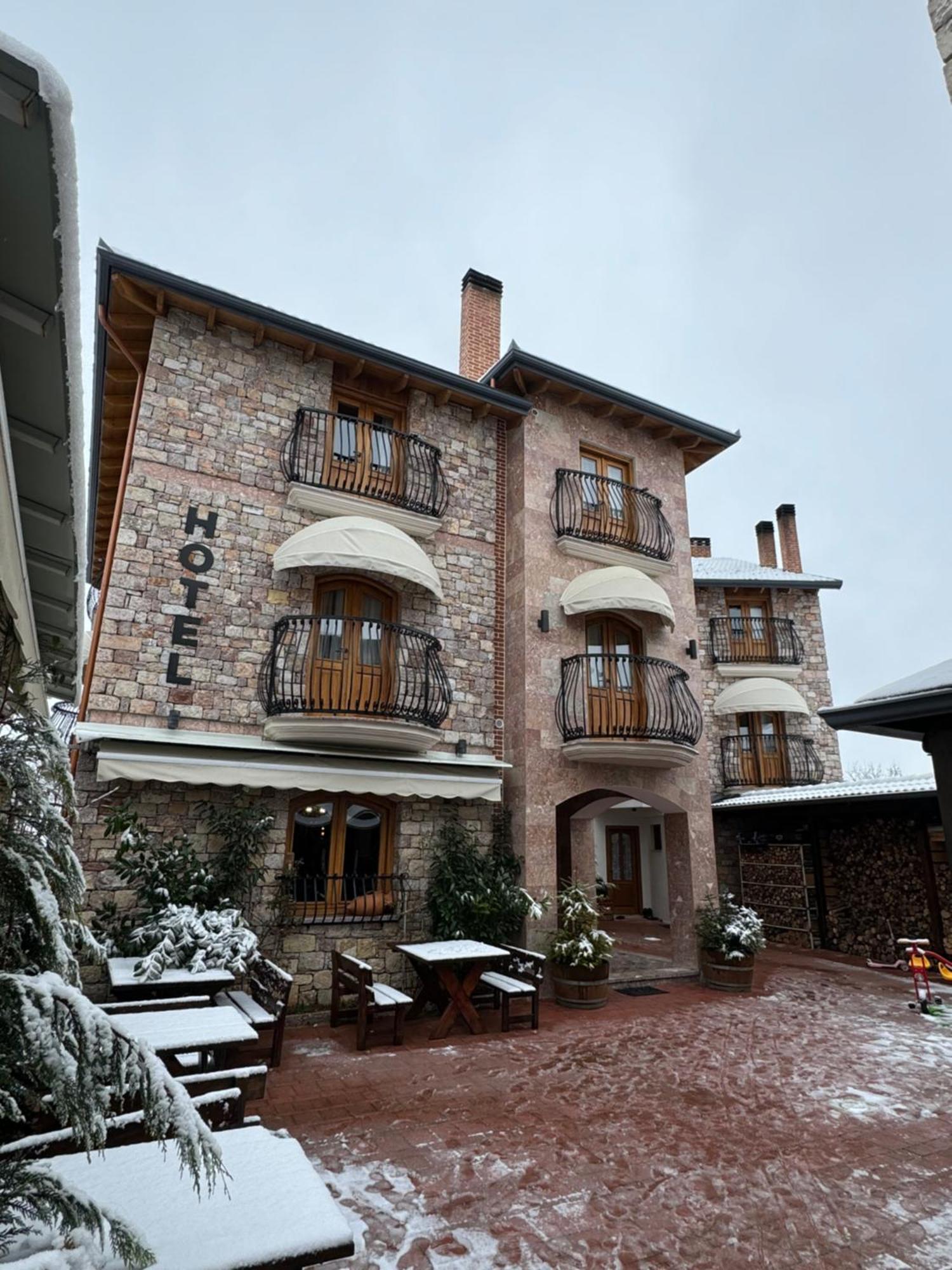 Hotel Ambassador Voskopojë Dış mekan fotoğraf